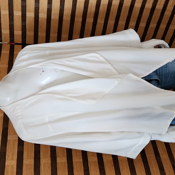 Karen Kane draped creme jacket - Picture 3 of 9